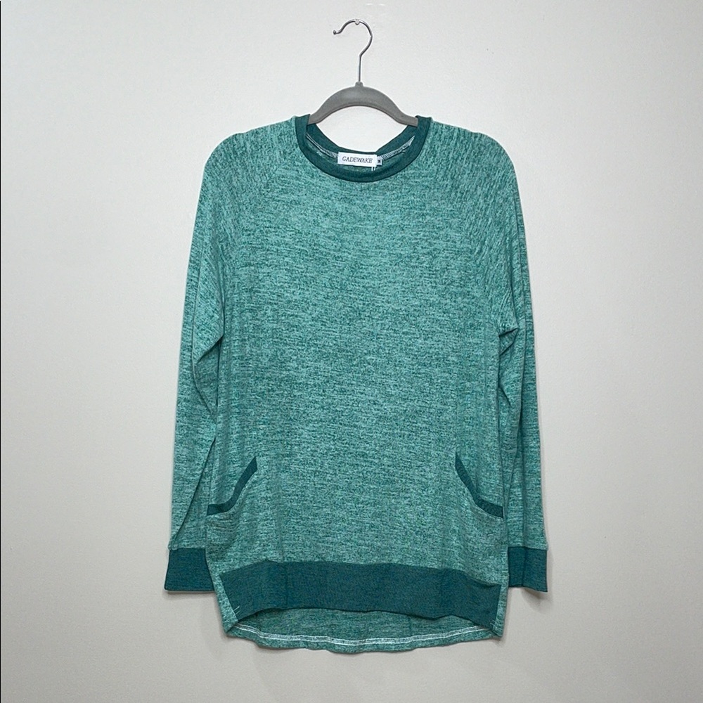Gadewake Sage Green Women's Crew Sweater Size Medium